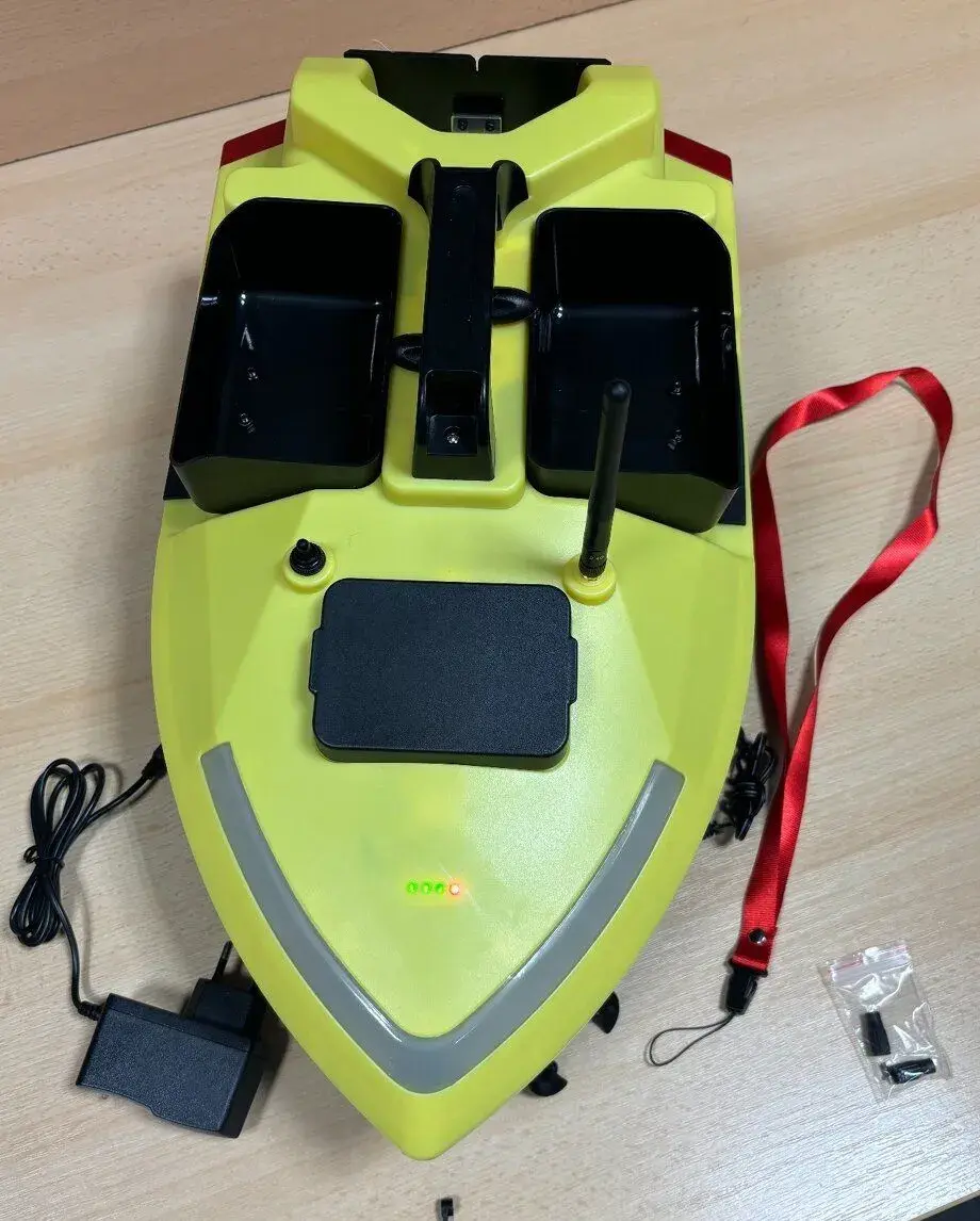 Tříkomorová loďička s GPS s bateriemi 3x5200mAh včetně obalu