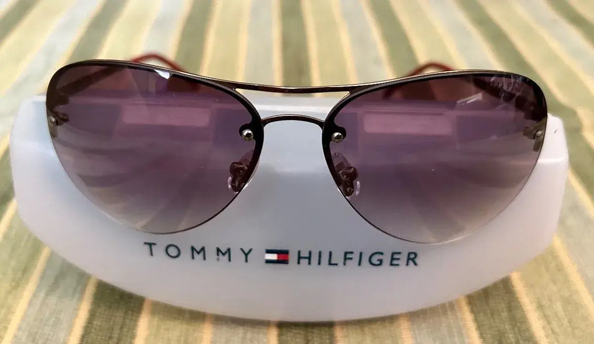 Dámské sluneční brýle Tommy Hilfiger