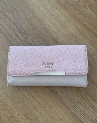 Peněženka GUESS