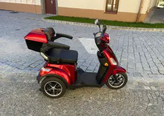 Elektrická tříkolka Selvo 31000 EB