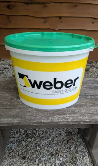 Fasádní nátěr Weber