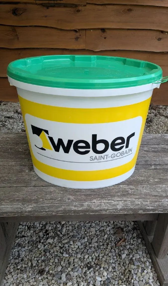 Fasádní nátěr Weber