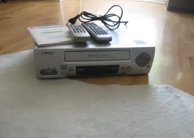 videorekordér Mascom (Daewoo) 6hlav 2 ovladače