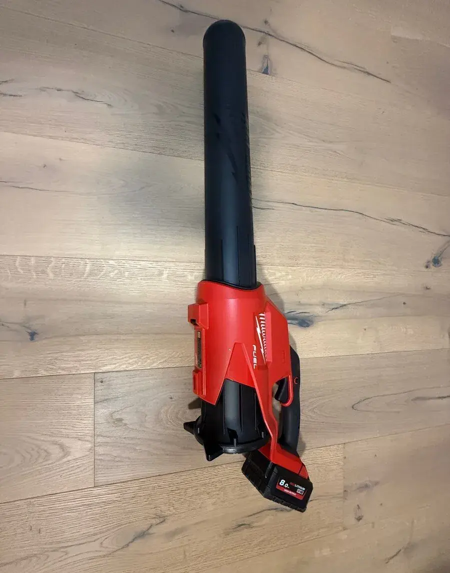 Milwaukee M18 FUEL aku fukar + baterie 8,0 Ah – nový