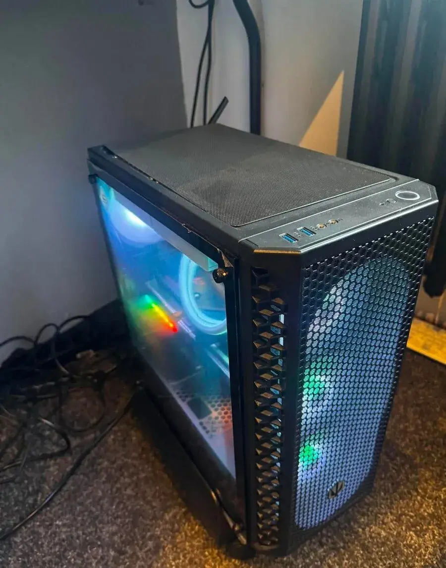 HerníPC Ryzen 7 5800X | 32GB | Arc A770 | 2TB