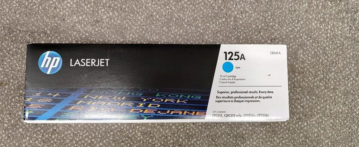 HP cartridge CB541A