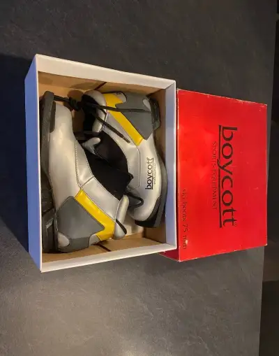 Boycott boty na běžky unisex vel 39