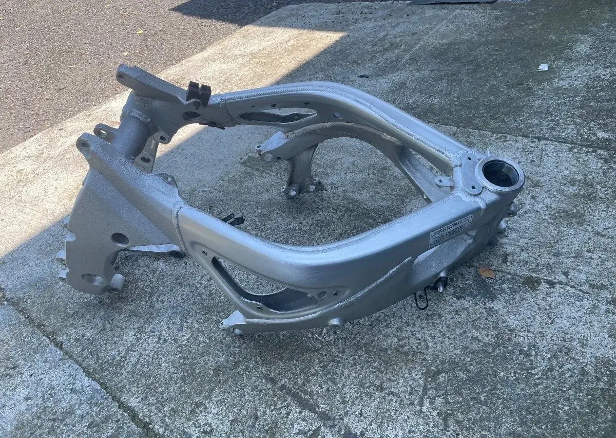 Rám s CZ TP Yamaha YZF-R6 2002