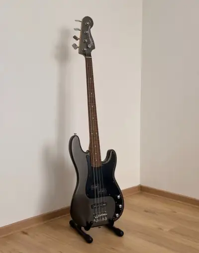 Baskytara Squier by Fender Precision Bass PJ + kufr