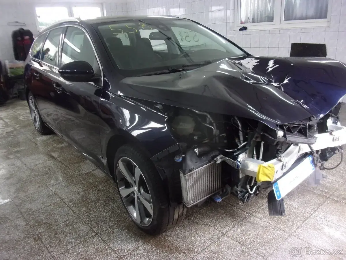 Peugeot 308 – 2020, 41 895 km