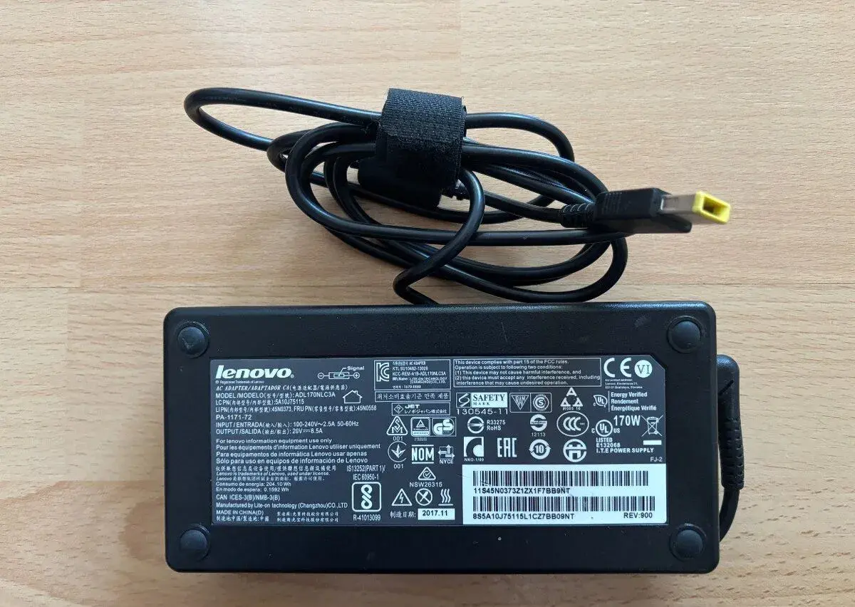 Originalní adaptér Lenovo 170W