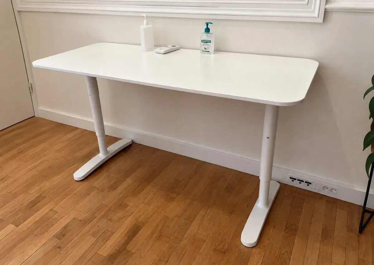 Stůl Ikea Bekant 140x60 cm