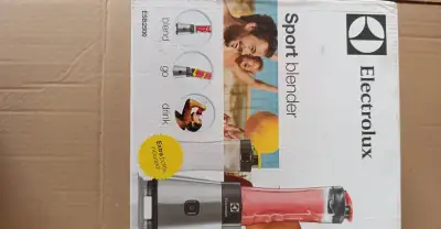 Mixér sportovní ELECTROLUX - NOVÝ