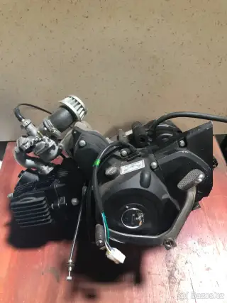 Motor 4T 124ccm
