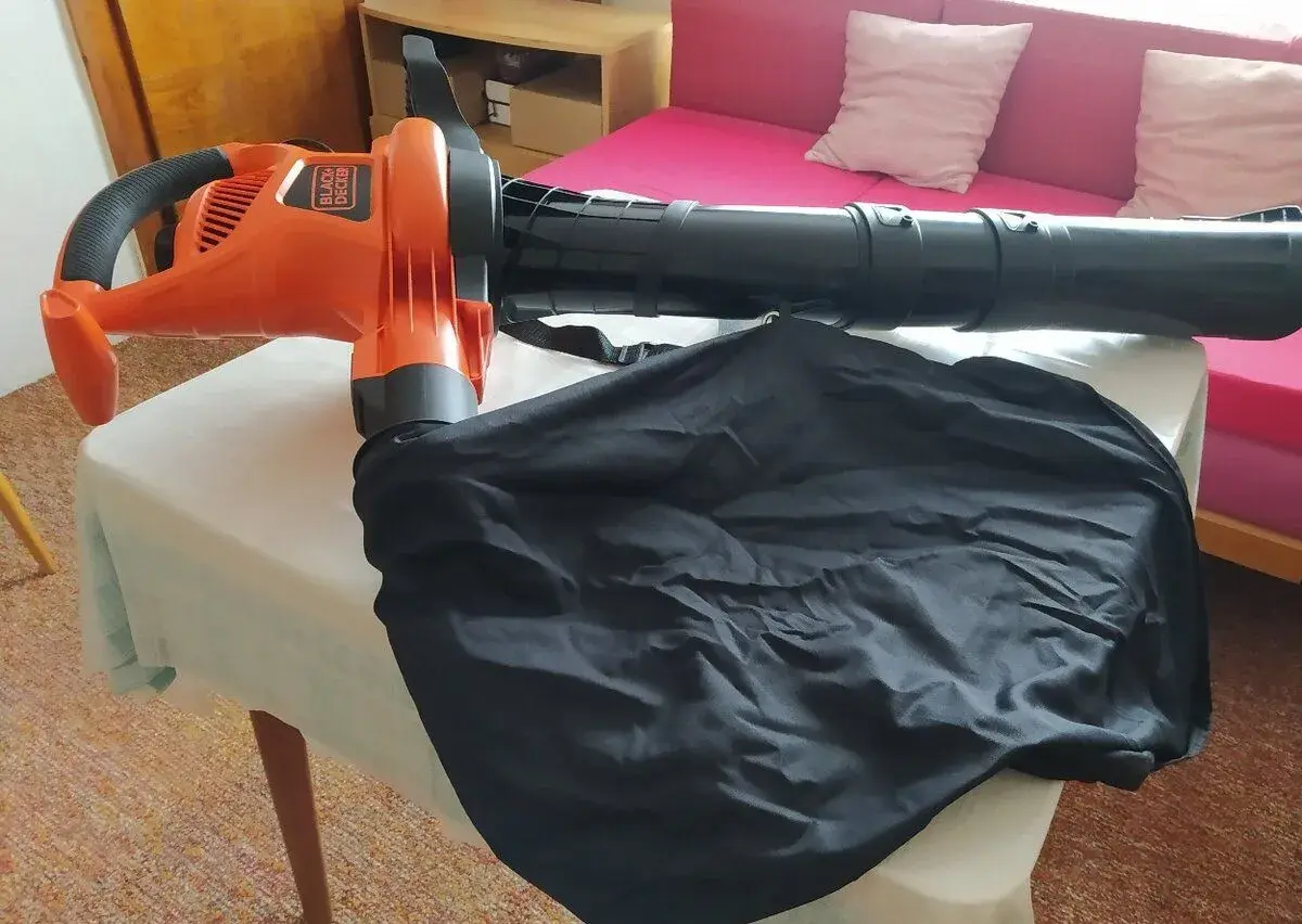 elektr.vysavač,foukač,drtič listí BLACK+DECKER GW 3030