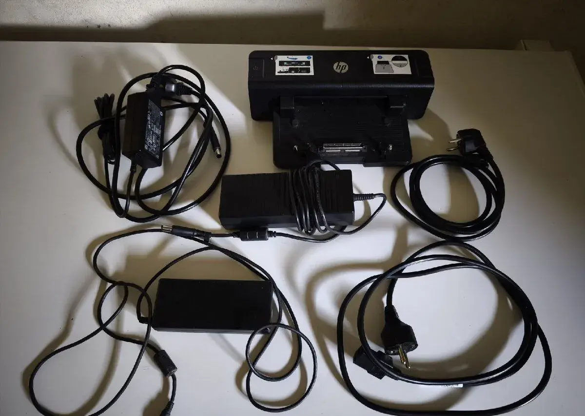 HP adaptery, dokovací stanice - platí do smazání