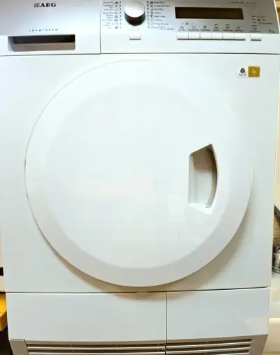 SUŠIČKA AEG LAVATHERM