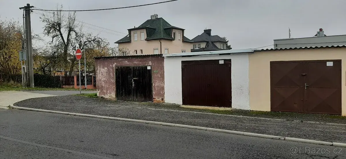 Garáž Cheb, Háje