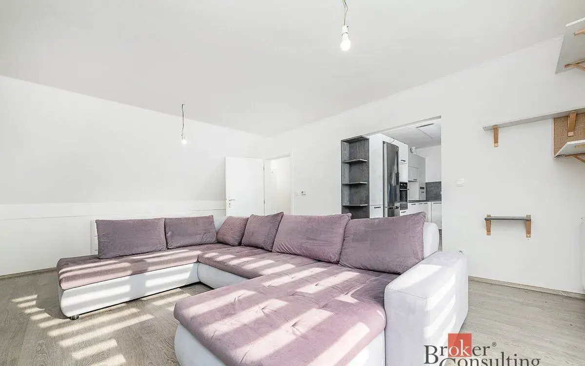 Pronájem, byty/3+kk, 67 m2, Gabčíkova, 25081 Nehvizdy, Praha