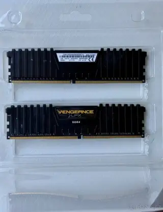 Corsair Vengeance LPX RAM 32GB 4x8GB DDR4 3000MHz CL15