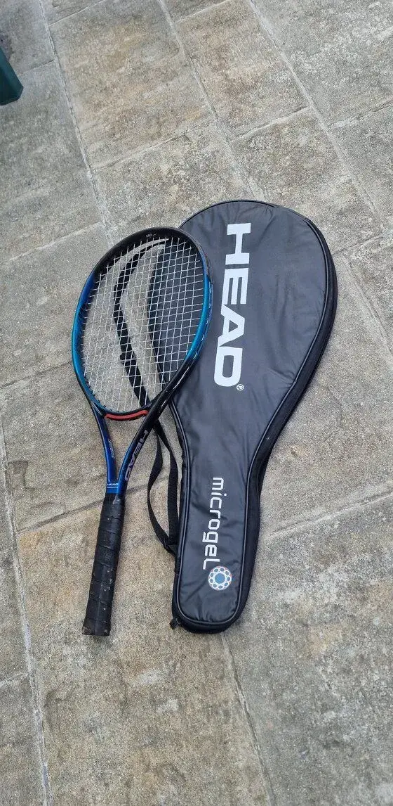 Prodej tenisové rakety