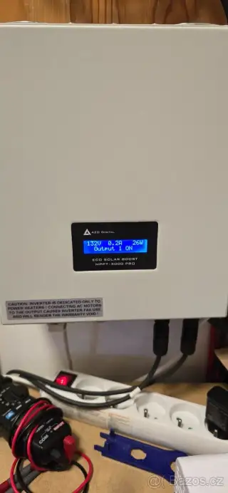 Solární invertor ECO SOLAR BOOST 3000