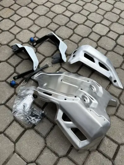 Kryt motoru Honda CRF 1100 Africa Twin