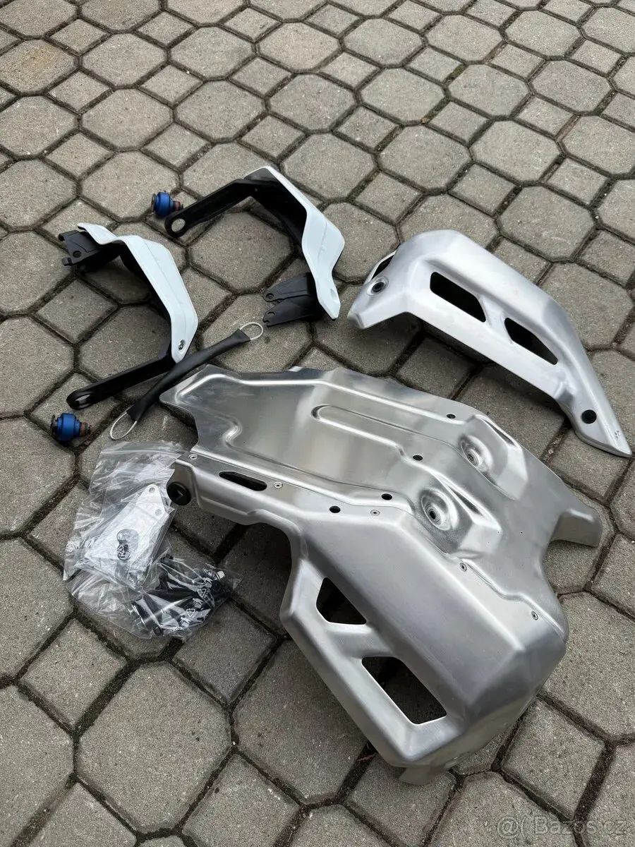 Kryt motoru Honda CRF 1100 Africa Twin