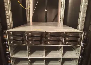 IBM System x3630 M3 2U storage server 3,5"