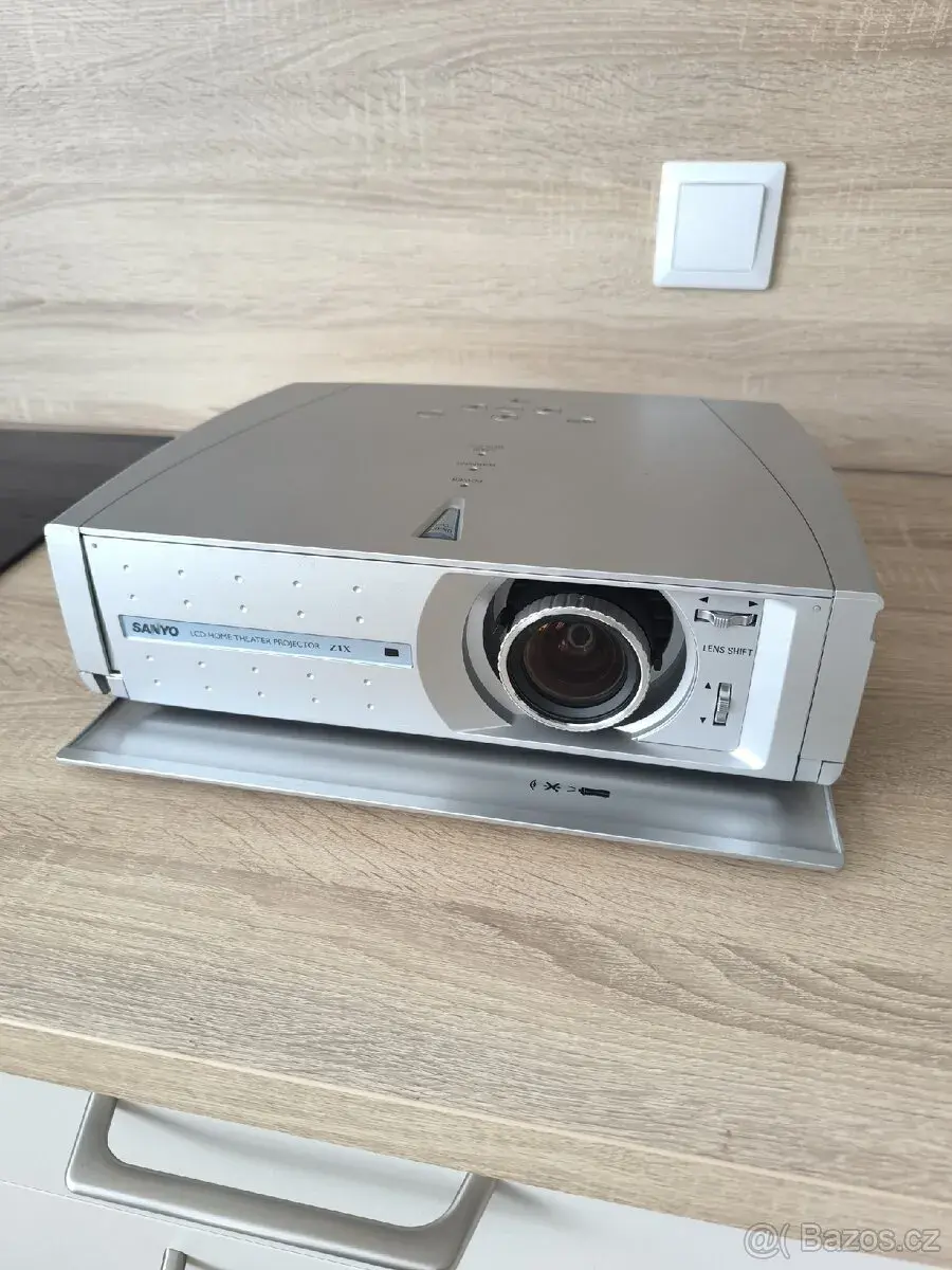 Projektor Sanyo