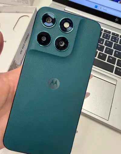 Motorola G77