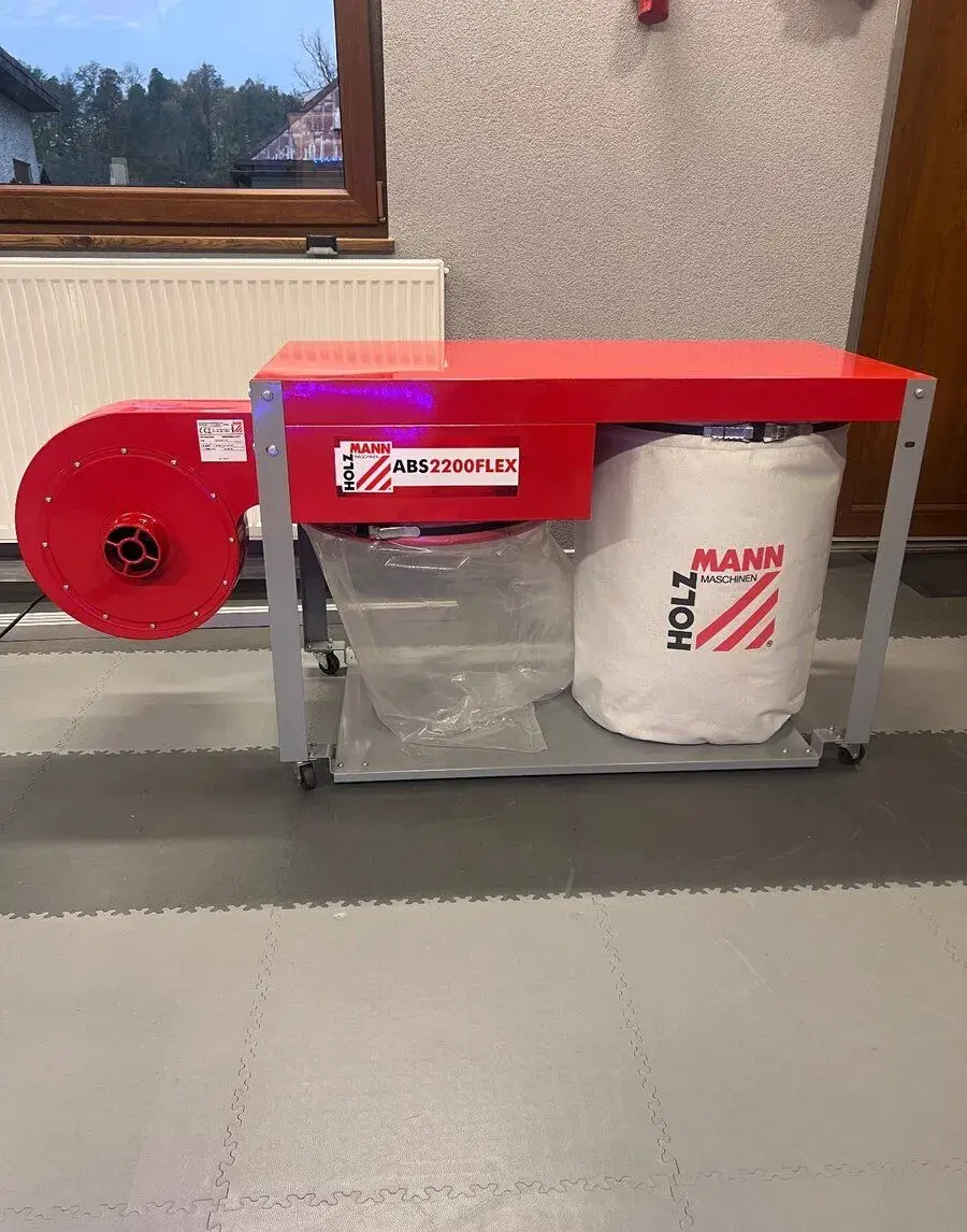 Odsavač pilin a prachu Holzmann ABS2200FLEX 230V