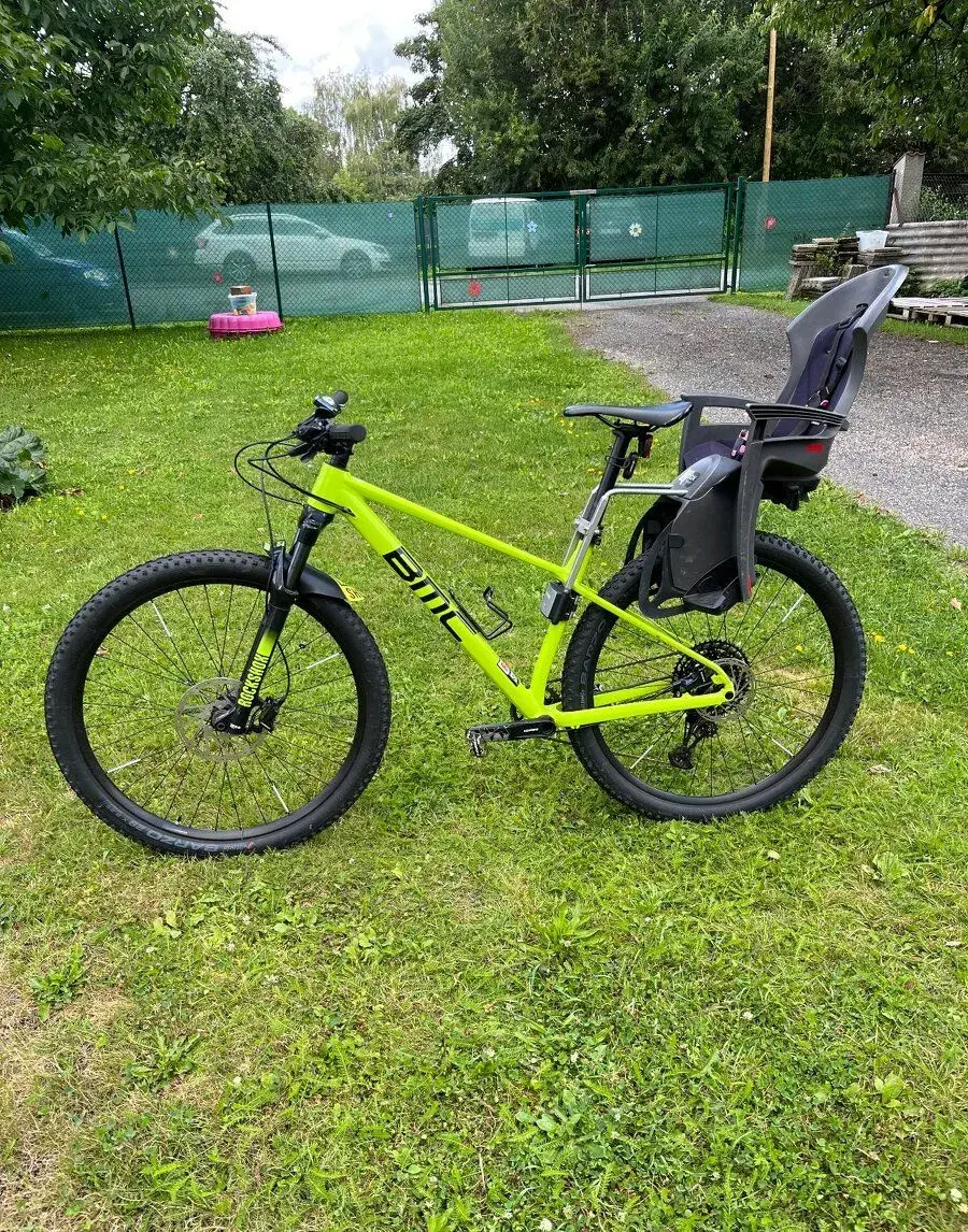 Upravená sedačka na kolo Hamax