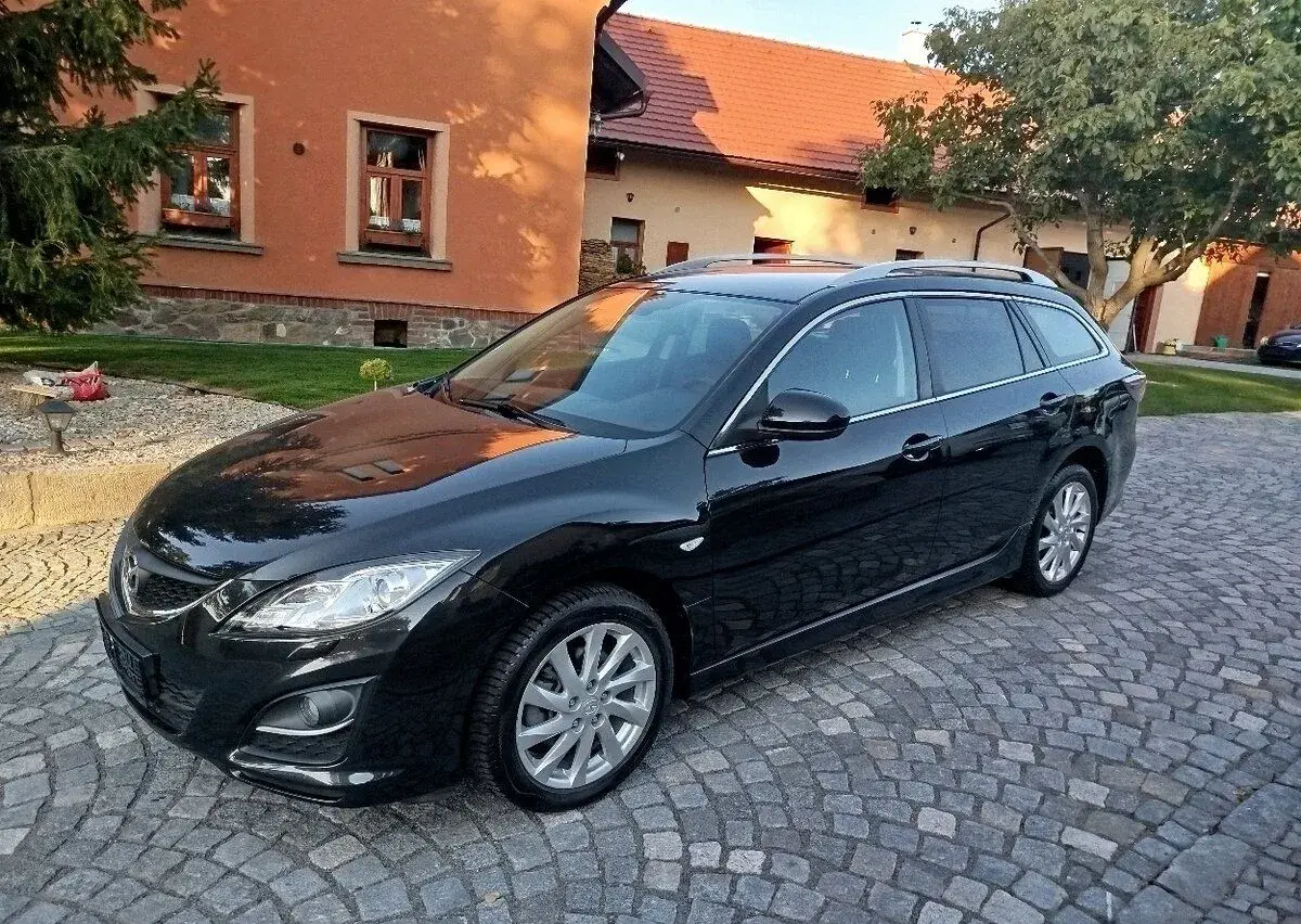 Mazda – 2010, 101 000 km