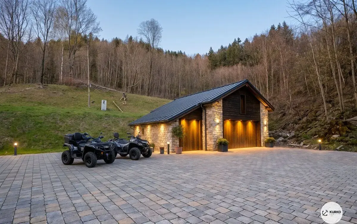 Pozemek o výměře 64.360 m2 s číslem popisným v obci Morávka