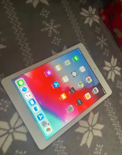 iPad Air 128GB, 10” model A1475