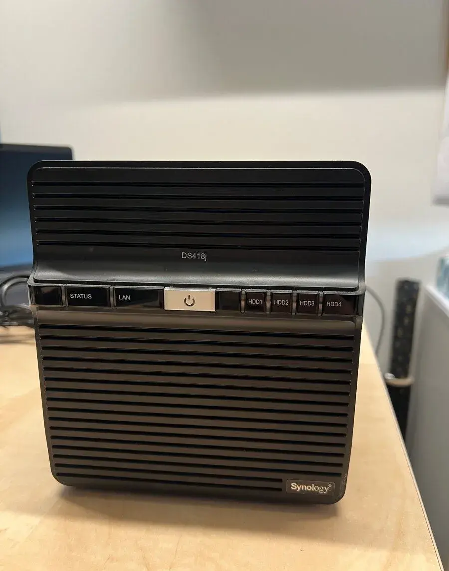 Synology DiskStation DS418j – 4pozicový server, bez HDD