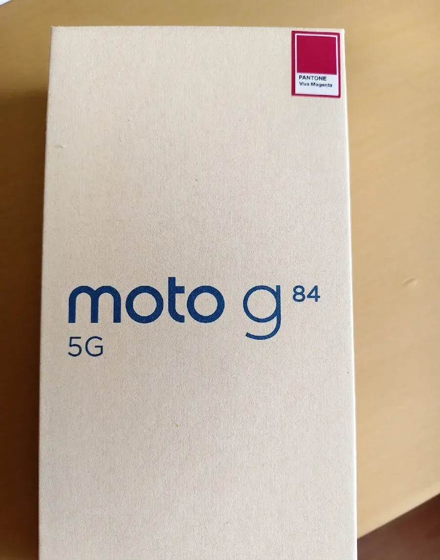 Motorola Moto G84.