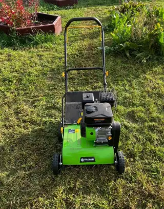 Půjčím benzínový vertikutátor Fieldmann FZV 6050-B