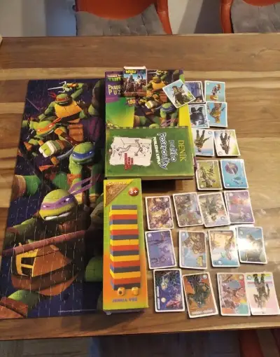Puzzle želvy nynja 150ks,poseroutka, věž, Fortnite karty 23x