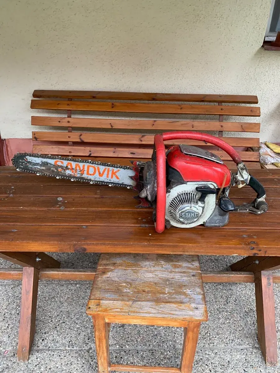Motorová pila Stihl Contra historická z 60 let