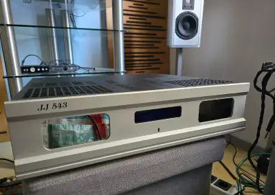 JJ 543 Slovenský lampový integrovaný zesilovač