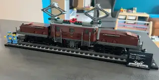 Lego Icons 10277 - Lokomotiva Crocodile - sestaveno