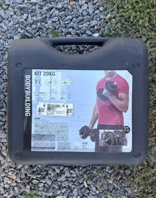 Úplně novou sadu činek. Váha 20 kg