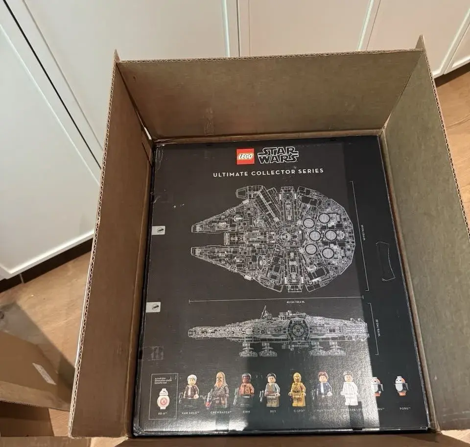 Lego Star Wars 75192 UCS Millennium Falcon