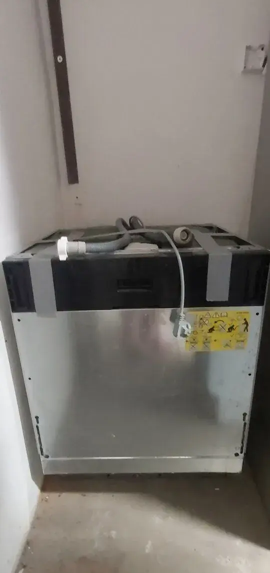 Myčka AEG vestavná