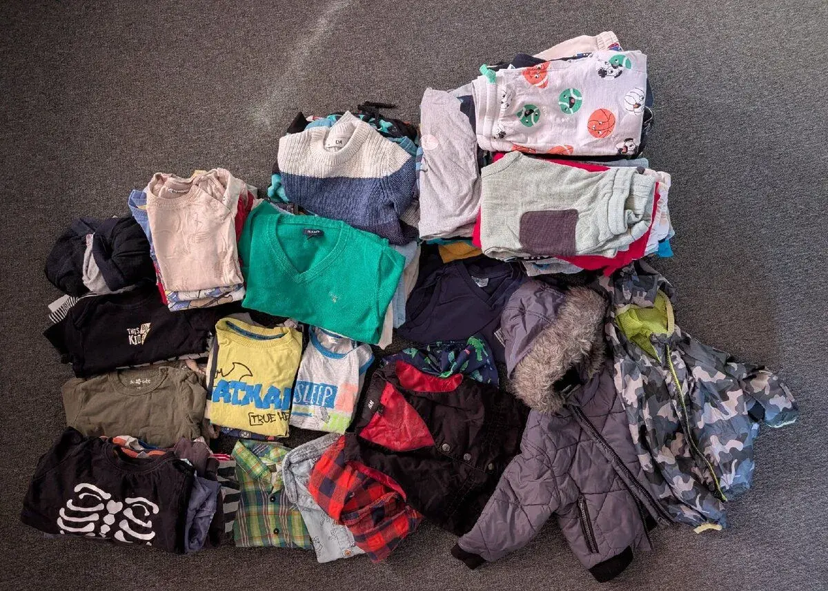 Set dětského oblečení - velikost 98