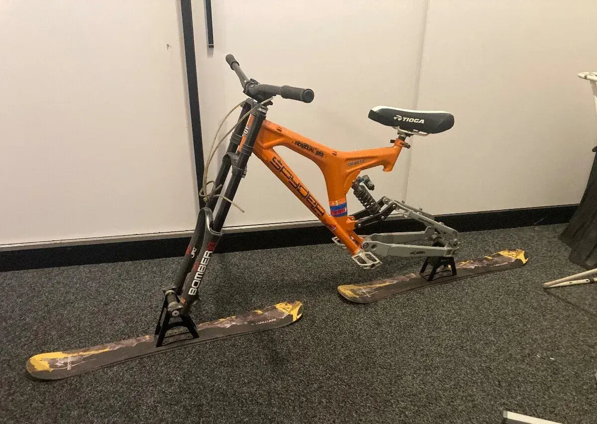Snow bike