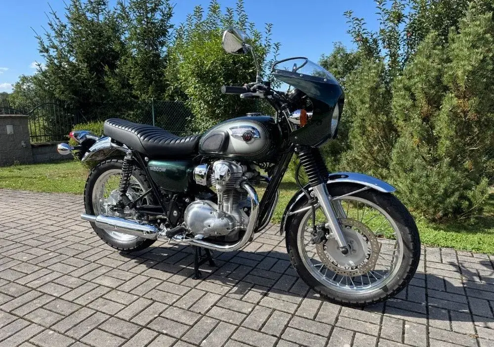 Kawasaki W 800 /1.maj./25tKm/