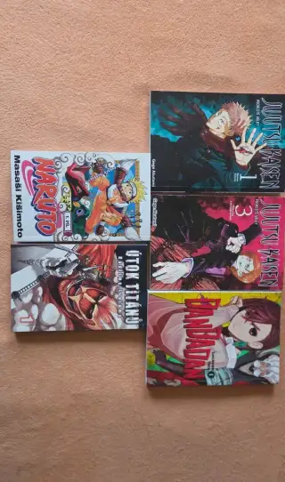 Různé manga knihy 9 knih 650Kč